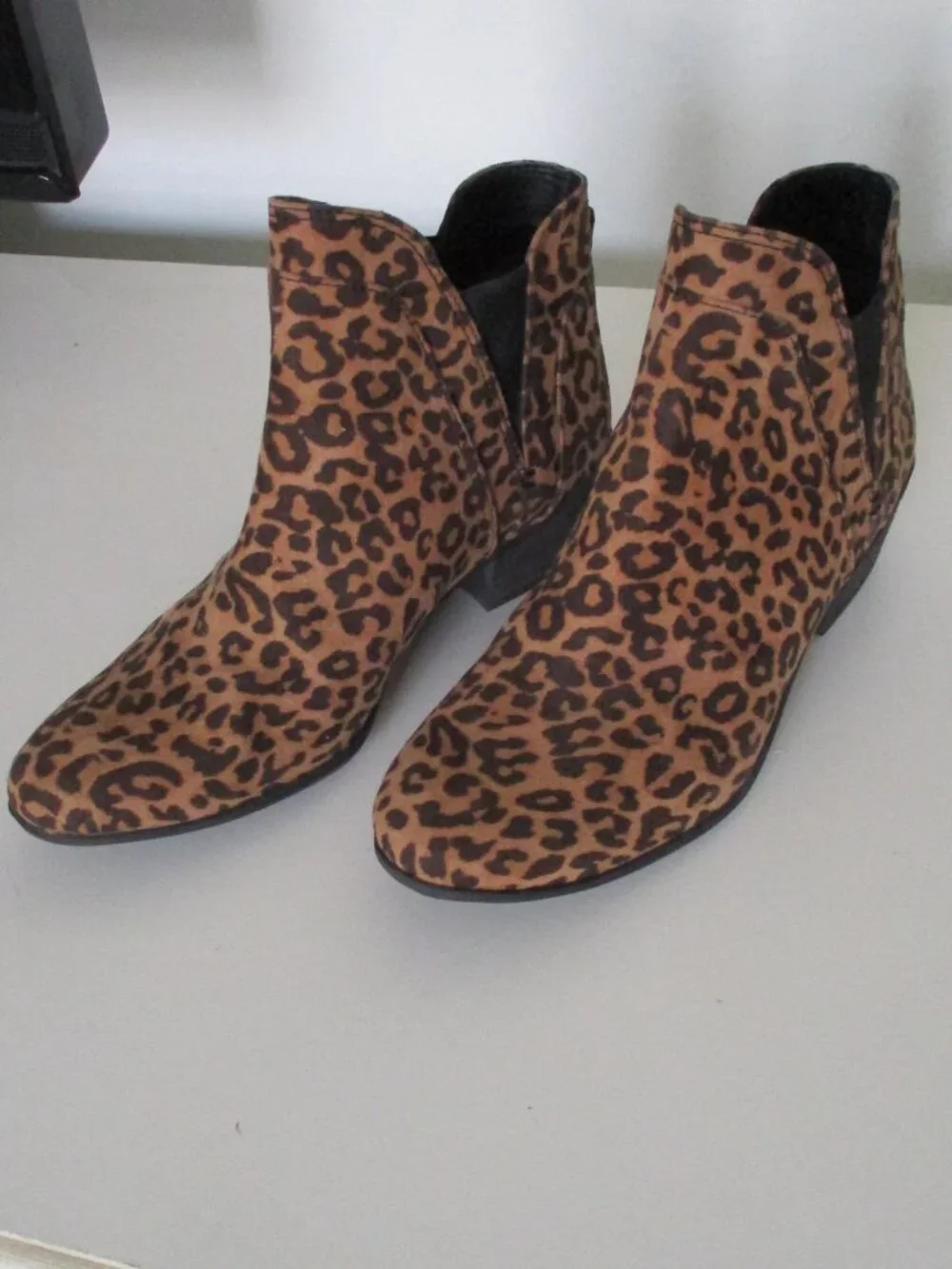 Circus by Sam Edelman Womens Leopard Print Ankle Bootie Shoe NWOB - Size 5.5M